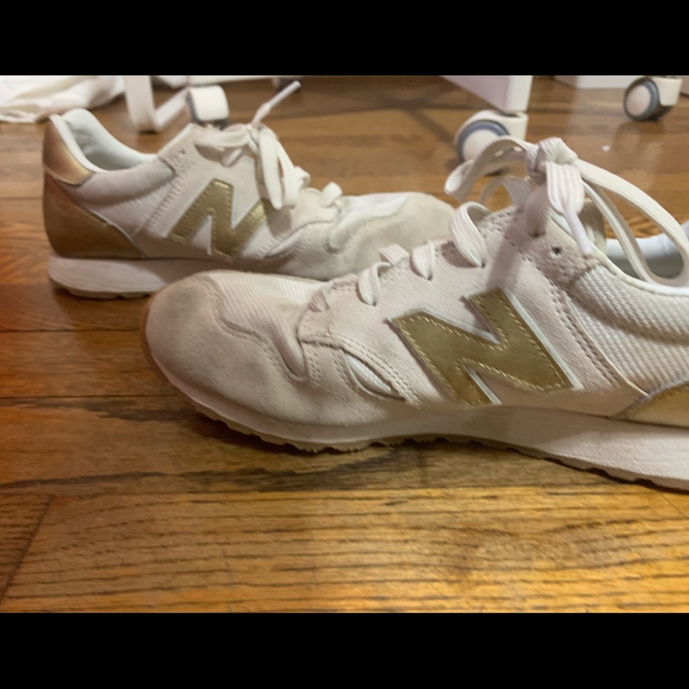 New balance shoes